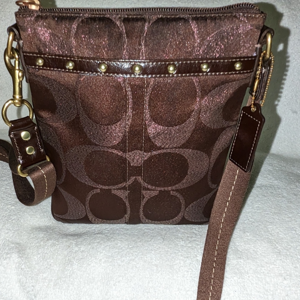 Coach studded swing pack crossbody metallic signature bag 42100